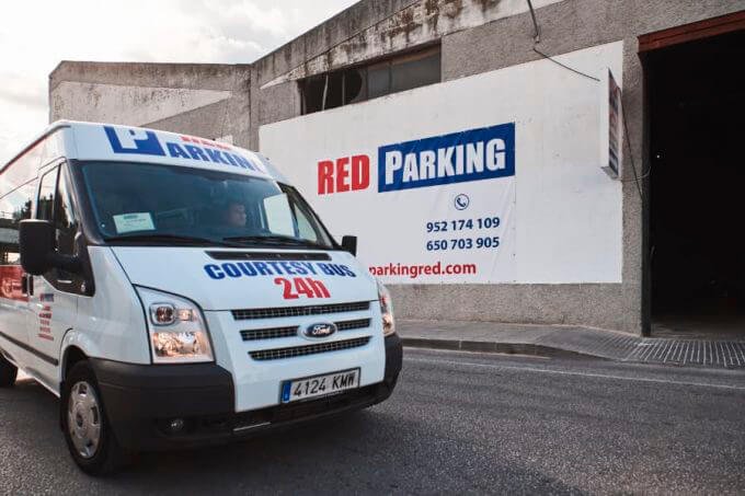 parking aeropuerto de malaga con bus